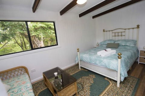 Nimbin Waterfall Retreat - Foster Accommodation 0