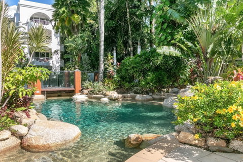 Poolside Apt In Alamanda Beachfront Resort 55 - Foster Accommodation 1