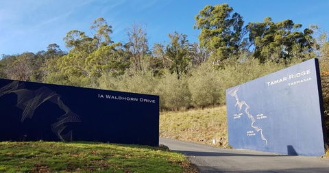 River Vineyard Retreat - Foster Accommodation 0