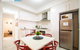 Deluxe Stays McMillan Holiday Apartments With Complimentary Parking & Netflix - thumb 3