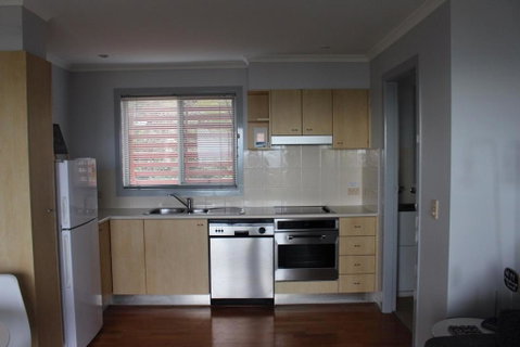 Aqualuna Apartments - Foster Accommodation 5