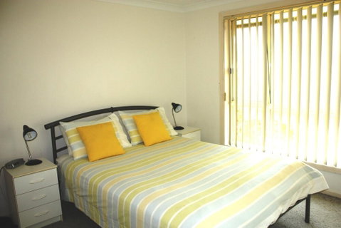 Beach Comber - Foster Accommodation 2