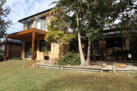 Thora Street Waterfront - Foster Accommodation 6