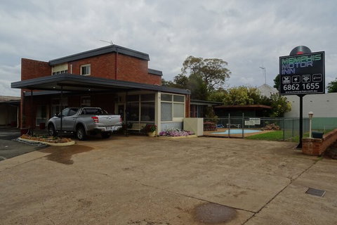 Memphis Motor Inn - Foster Accommodation 4