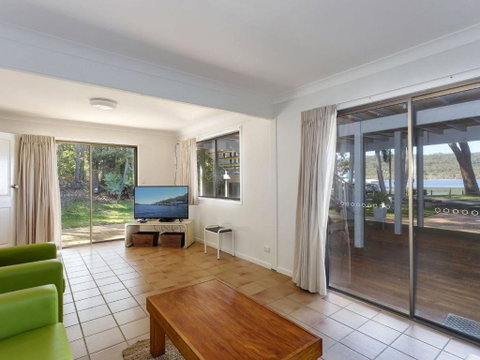Reflections - Foster Accommodation 4