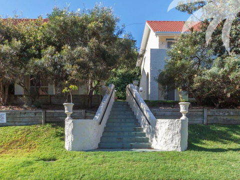 Surfsea Villa Manyana 32 - Foster Accommodation 3