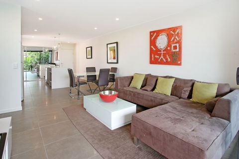Back Of The Block Bulimba - Foster Accommodation 5