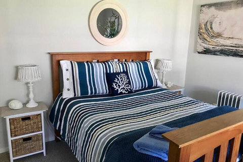 Lakeview Cottage - Foster Accommodation 5