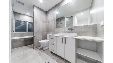 Oleander Holiday Home Airlie Beach - Foster Accommodation 5