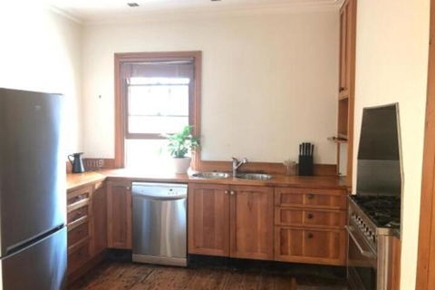 Zaara - Foster Accommodation 6