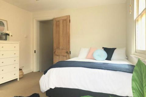 Zaara - Foster Accommodation 3