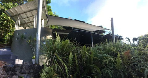 Earthship Daintree - Foster Accommodation 4