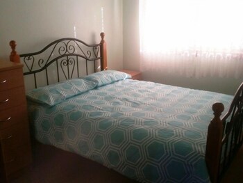 Birchgrove Terrace Unit 6 - Foster Accommodation 3