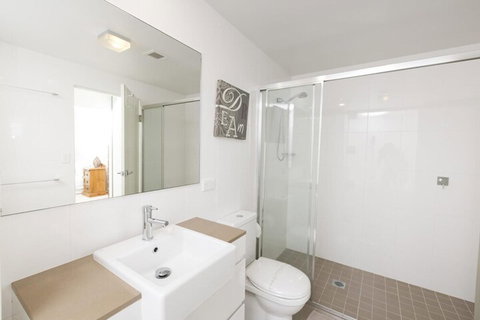 Waterline 202 - Foster Accommodation 3