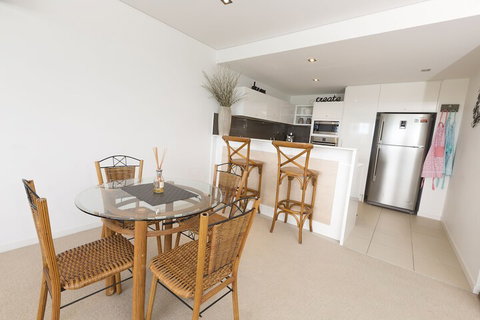 Waterline 202 - Foster Accommodation 7