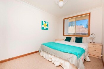Birchgrove Terrace Unit 3 - Foster Accommodation 3