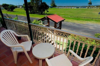 Birchgrove Terrace Unit 3 - Foster Accommodation 5