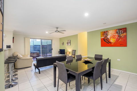 Anaheim Park Oasis - Foster Accommodation 1