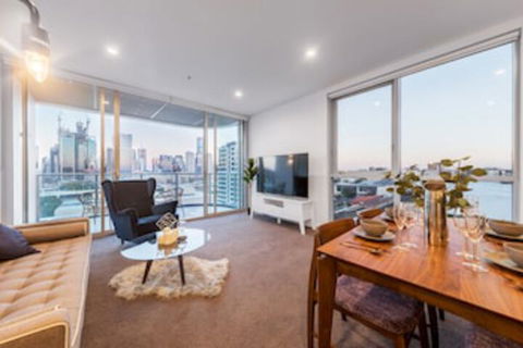 Arthouse 1144 - Foster Accommodation 0