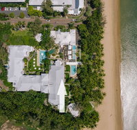 Belle Escapes - Absolute Beachfront Apartment in Alamanda Resort 21 - Foster Accommodation