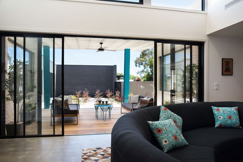 Arenas South - Foster Accommodation 4
