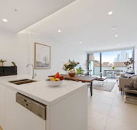 Brand New Ultra Luxe Apt Next To Central CBD - Foster Accommodation