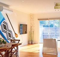 AUJOY 4 Bed Townhouse Glen Waverley - Foster Accommodation
