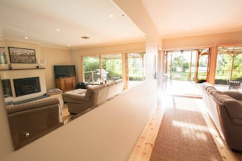 River Retreat At Monteith - Foster Accommodation 0