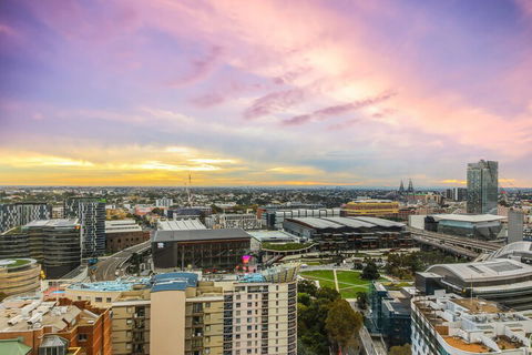 Amazing Location Cozy Stay With Parking - Foster Accommodation 1