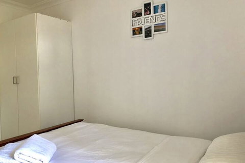 Riverton Lodge - Walk To Shopping Centre - Foster Accommodation 5