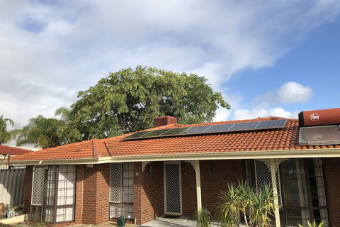 Riverton Lodge - Walk To Shopping Centre - Foster Accommodation 1