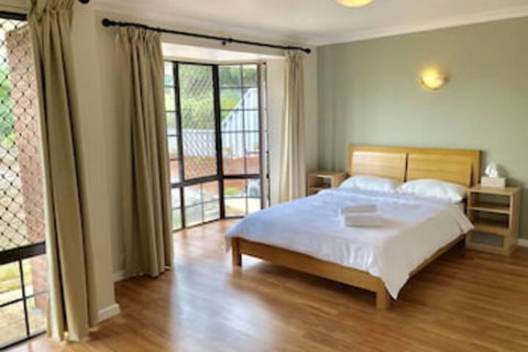 Riverton Lodge - Walk To Shopping Centre - Foster Accommodation 0
