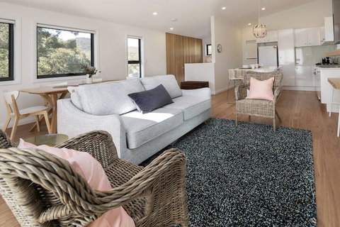 Grasmere Chalet - Foster Accommodation 4