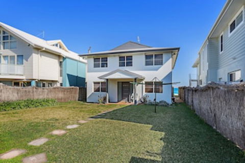 Birubi Lane 4 Anna Bay - Foster Accommodation 0