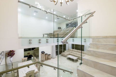 Balcatta 4 Bedroom House - Foster Accommodation 4