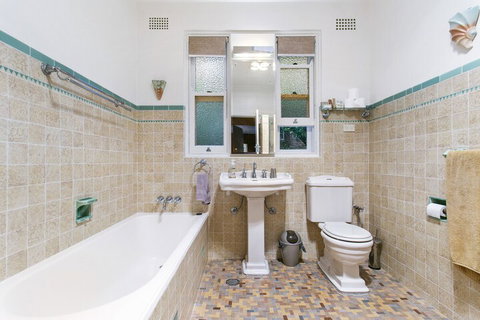 Postmasters House - Foster Accommodation 5