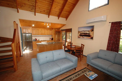 Garden Cottage Beechworth - Foster Accommodation 6