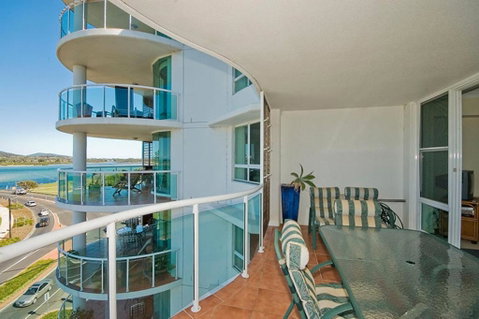 Mirage Unit 602 6 10 Manning Street - Foster Accommodation 5