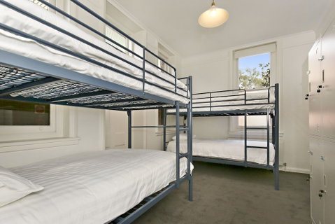 Hub Hostel - Foster Accommodation 4