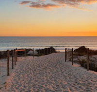 SUMMER BREEZE - Holiday and Business Accommodation - Foster Accommodation