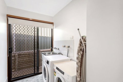Campbell Avenue 28 - Foster Accommodation 7