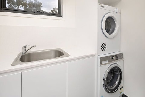 Mountview 43 - Foster Accommodation 5