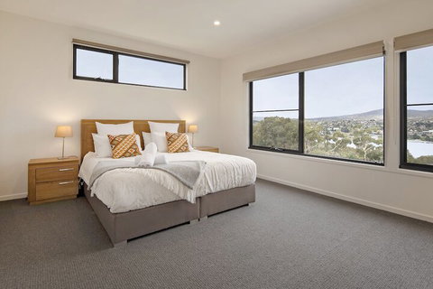 Mountview 43 - Foster Accommodation 6