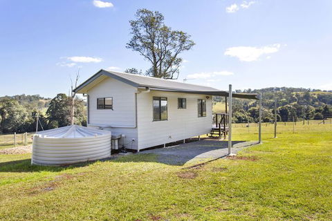 Valley Cabins By The Creek - Foster Accommodation 5