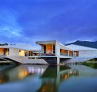 Alkira Award Winning Luxury Holiday Home - Foster Accommodation
