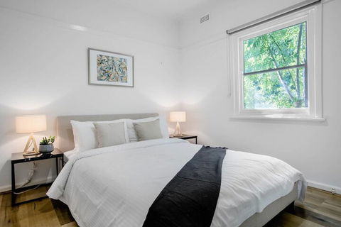 88 Peaceful Blackburn House - Foster Accommodation 6