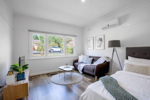 88 Peaceful Blackburn House - Foster Accommodation 0