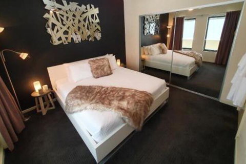 The Arcadia Apartment - Foster Accommodation 0