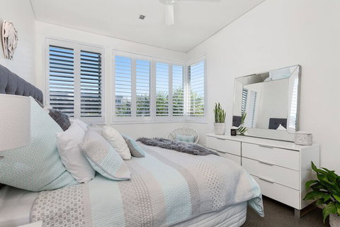 COASTAL CHIC At CASUARINA - Foster Accommodation 1