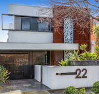 Luxury Designer Townhouse Parking - Foster Accommodation